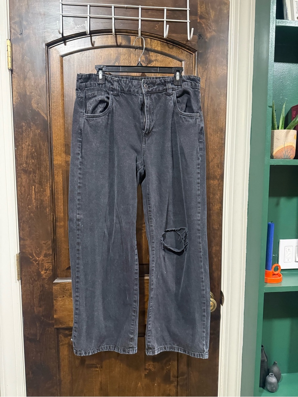 Cotton On Women's Black Relaxed Wide-Leg Jeans with Knee Rip